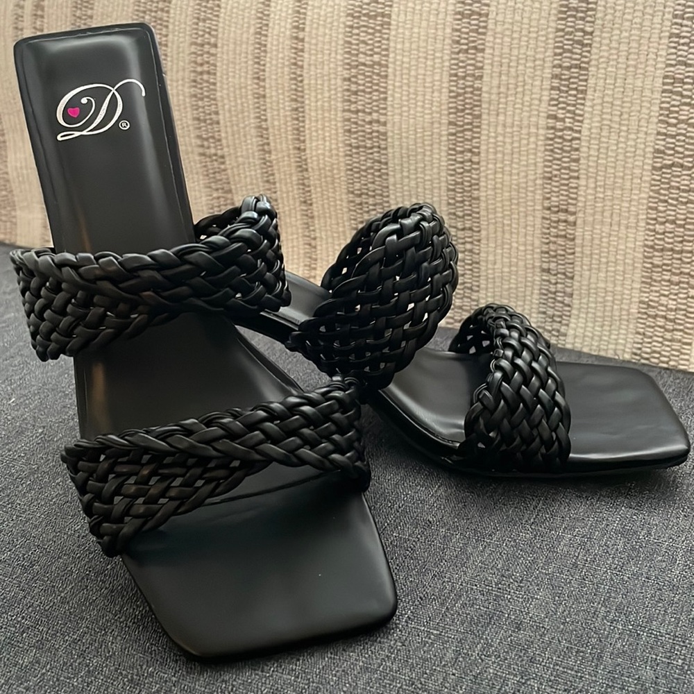 Black slip on heels by dirty laundry perfect condition.